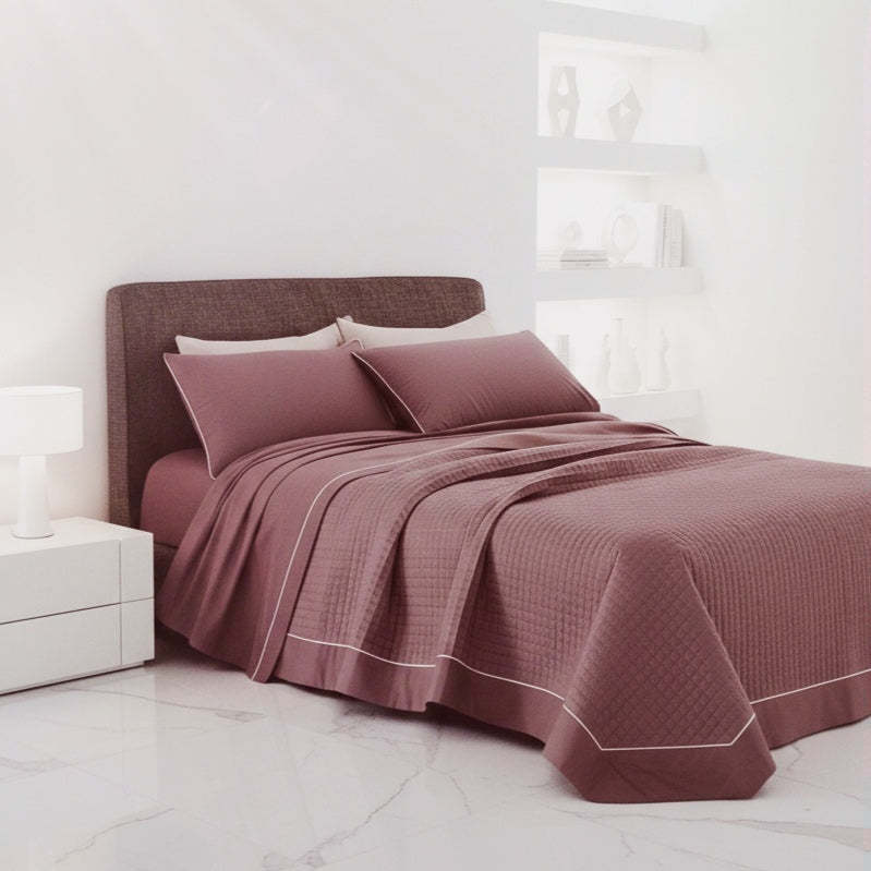 Trapuntino Matrimoniale LAGOM - Percalle Puro Cotone con Piping Artigianale