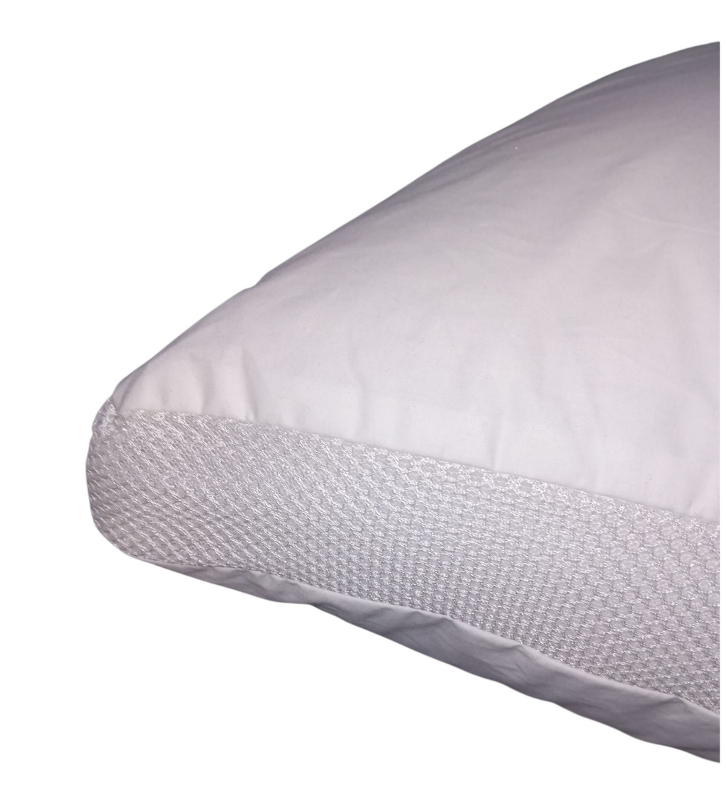 Dettaglio fascia laterale traforata per traspirazione del guanciale anatomico