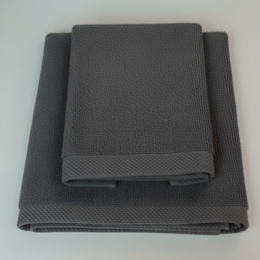 AREA - Set Spugna Asciugamano + Ospite Tinta Unita 100% Cotone