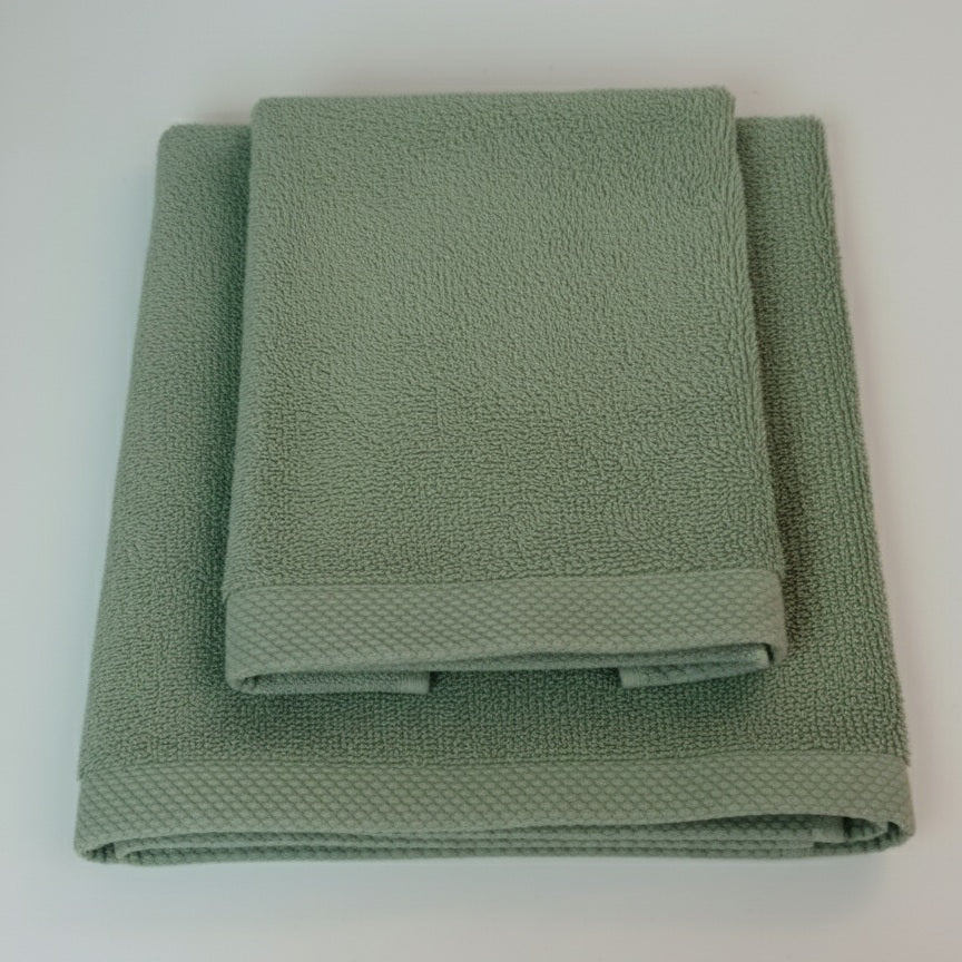 AREA - Set Spugna Asciugamano + Ospite Tinta Unita 100% Cotone